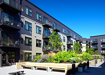 222 Hennepin Apartment Minneapolis Apartments For Rent image 1