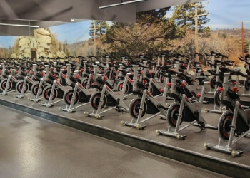 24 Hour Fitness Fontana - Fontana, CA Gyms - Interior Image