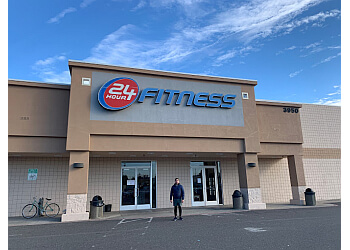 24 Hour Fitness Oakland Gyms