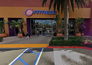 24 Hour Fitness Irvine Irvine Gyms image 1