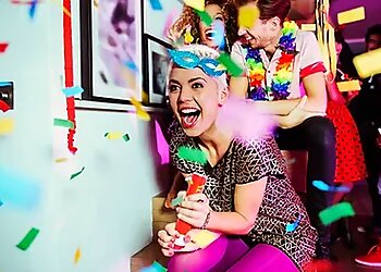 Mobile Photo Booth Companies 360 Photo Booth Mobile | Glitz & Glam