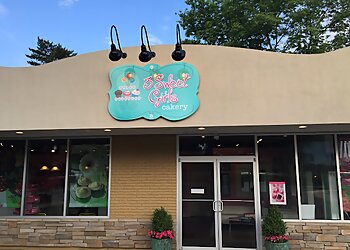 Cincinnati Cakes 3 Sweet Girls Cakery