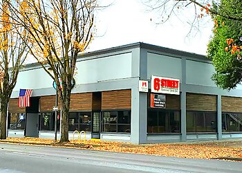 Eugene Sports Bars 6th Street Restaurant & Sports Bar