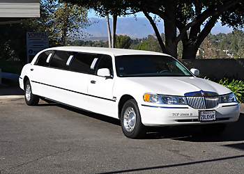 805 Party Bus Limo Thousand Oaks Limo Service image 1