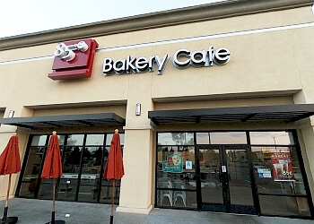 85C Bakery Cafe - Balboa Mesa