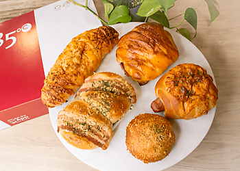 85°C Bakery Cafe Irvine Irvine Bakeries image 1