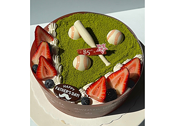 85°C Bakery Cafe  Moreno Valley Moreno Valley Cakes image 1