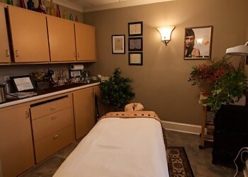 Huntsville Spas 921 Salon & Spa