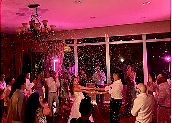 Irvine Djs 949 Studio (DJ)