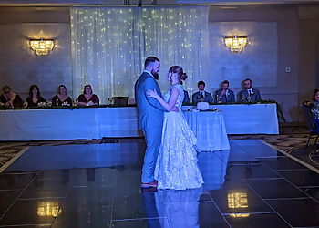 Akron Djs A Divine Time Wedding DJ Service
