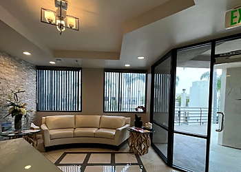 Newport Beach Addiction Treatment Centers AKUA Mind & Body