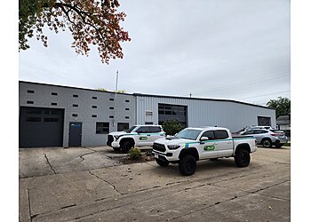 ALCS Lawn Care Milwaukee Lawn Care Services image 1