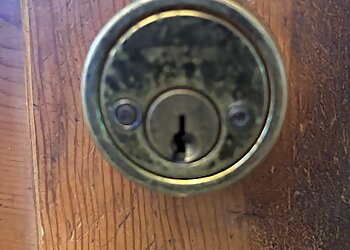 Lincoln Locksmiths A Plus Lockouts and Roadside Services