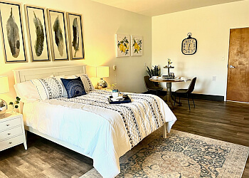 Toledo Assisted Living Facilities AVIVA Glendale