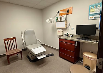 Aaron Abraham DPM - Dallas, TX Podiatrists - Treatment Room Image