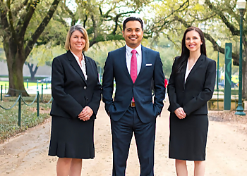 Sugar Land Personal Injury Lawyers Aaron Galvan - THE CRASH TEAM
