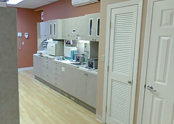 New Haven Cosmetic Dentists Aaron M. Gross, DMD - COSMETIC AND IMPLANT DENTISTRY OF CONNECTICUT