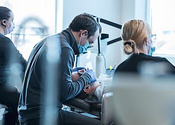 Spokane Orthodontists Aaron M. Williams, DDS - HI 5 ORTHODONTICS