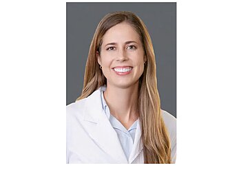 Abby Syverson, DMD - LAKESIDE ORTHODONTICS St Paul Orthodontists image 1