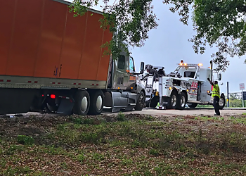 Ace Wrecker - Orlando, FL Towing Companies - Job Site Image