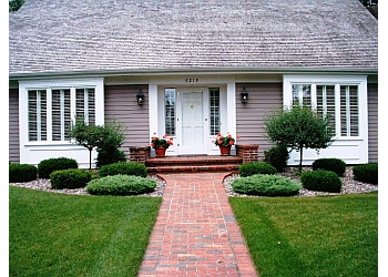 New York lawn care service Admire Landscaping & Lawn Care LLC
