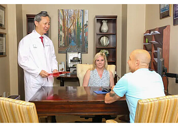 Philadelphia Plastic Surgeon Adrian Lo, MD, FACS, FRCS(C)