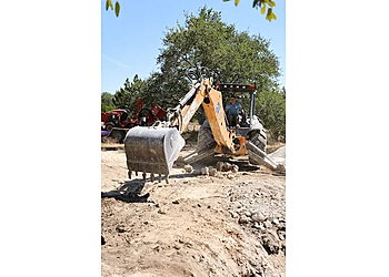 Aerobic Services - Austin, TX Septic Tank Services - Field Work Image