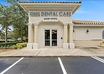 Miramar Dentists Ahmed Sirage, DMD - MIRAMAR PARKWAY DENTAL CARE