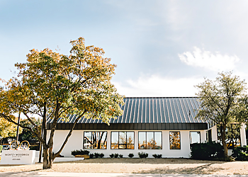 Lubbock Pediatric Optometrists Aisha Johnson, OD - WENTZ + WOODRICH EYECARE