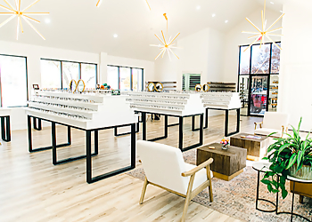 Lubbock Pediatric Optometrists Aisha Johnson, OD - WENTZ + WOODRICH EYECARE