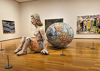 Akron Places To See Akron Art Museum