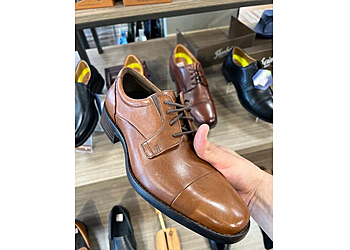 Chicago Shoe Stores Alamo Shoes