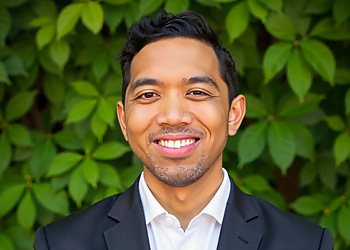 Aldrich Sitanggang, DPT - PASS PHYSICAL THERAPY Aldrich Sitanggang, DPT - PASS PHYSICAL THERAPY - Moreno Valley, CA Physical Therapists - Doctor Portrait Image