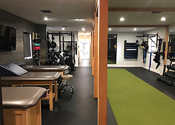 Miami Physical Therapists Alejandro ‘Alex’ Gonzalez, DPT - PREMIER ATHLETIC REHAB CENTER