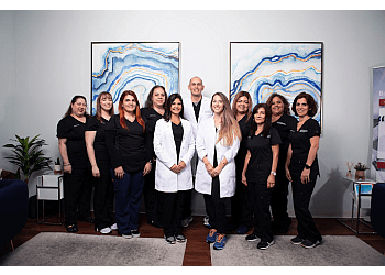 Miami Endocrinologists Alex Manzano, MD - MIAMI DIABETES & ENDOCRINOLOGY