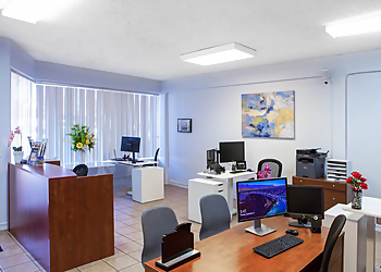 Glendale Insurance Agents Alex Nunez - FARMERS INSURANCE