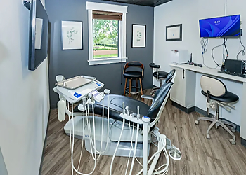 Alex Semidey, DMD, FIDIA - SEMIDEY DENTAL - Davie, FL Cosmetic Dentists - Medical Equipment Image