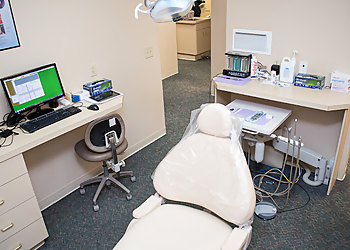 Mobile Dentists Alex White, DDS - SMILE CENTER, INC.