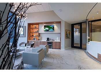 Louisville Plastic Surgeon Alexander G. Digenis, MD - DIGENIS PLASTIC SURGERY INSTITUTE