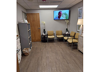 Overland Park Podiatrists Ali Davis, DPM, FACFAS - THE FOOT CLINIC