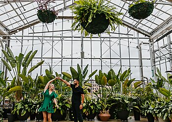 Grand Rapids Wedding Photographers Alicia + Harrison Photography