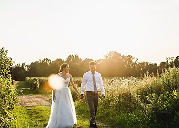 Grand Rapids Wedding Photographers Alicia + Harrison Photography