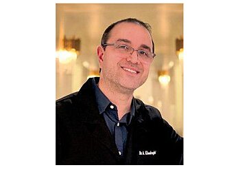 Alireza Khoshvaghti, DDS - MONTGOMERY STREET DENTAL San Francisco Dentists image 1