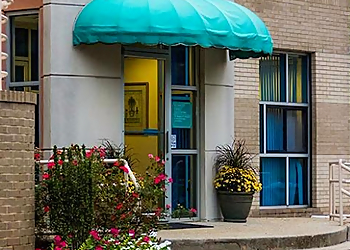 Norfolk Dentists Alisa Smith-Kayal, DDS - KONIKOFF FAMILY DENTISTRY