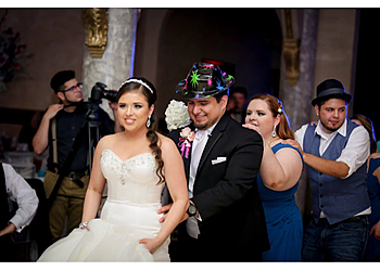 Brownsville Djs All About Entertainment in the RGV-Mobile DJ Service