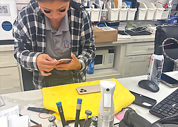 Aloha Phone Repair by TCA Wireless - Honolulu, HI Cell Phone Repair - Service Image