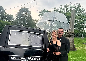 Alternative Weddings Officiant - Columbus, OH Wedding Officiants - Service Image