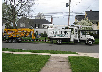 Hartford tree service Alton Tree Services LLC.