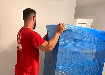 Alvarez moving company - Hialeah, FL Moving Companies - Service Team Image