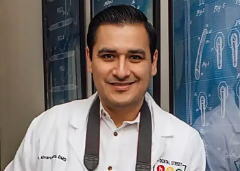 Alvaro Garza, DMD - DENTAL STREET Brownsville Cosmetic Dentists image 1